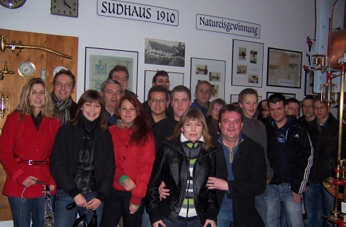 Mitglieder im Museum der Berg Brauerei