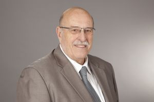  Peter Gro