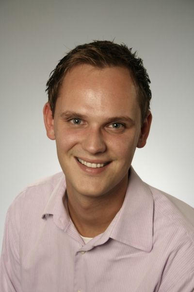  Tobias Moll